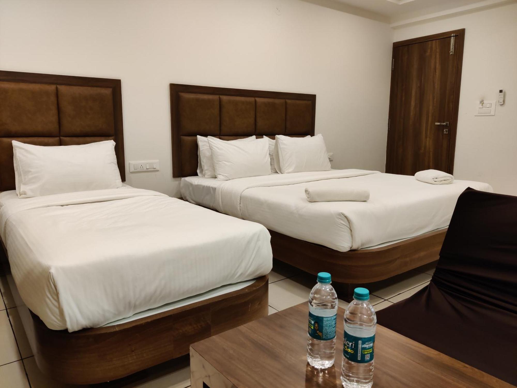 Relax Inn Dod Jala Phòng bức ảnh